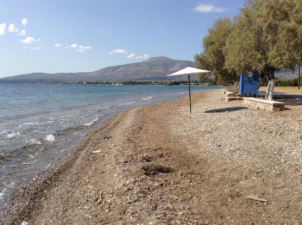 Villa Vlichos Amarynthos Bagian luar foto