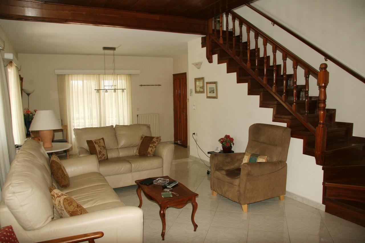 Villa Vlichos Amarynthos Bagian luar foto