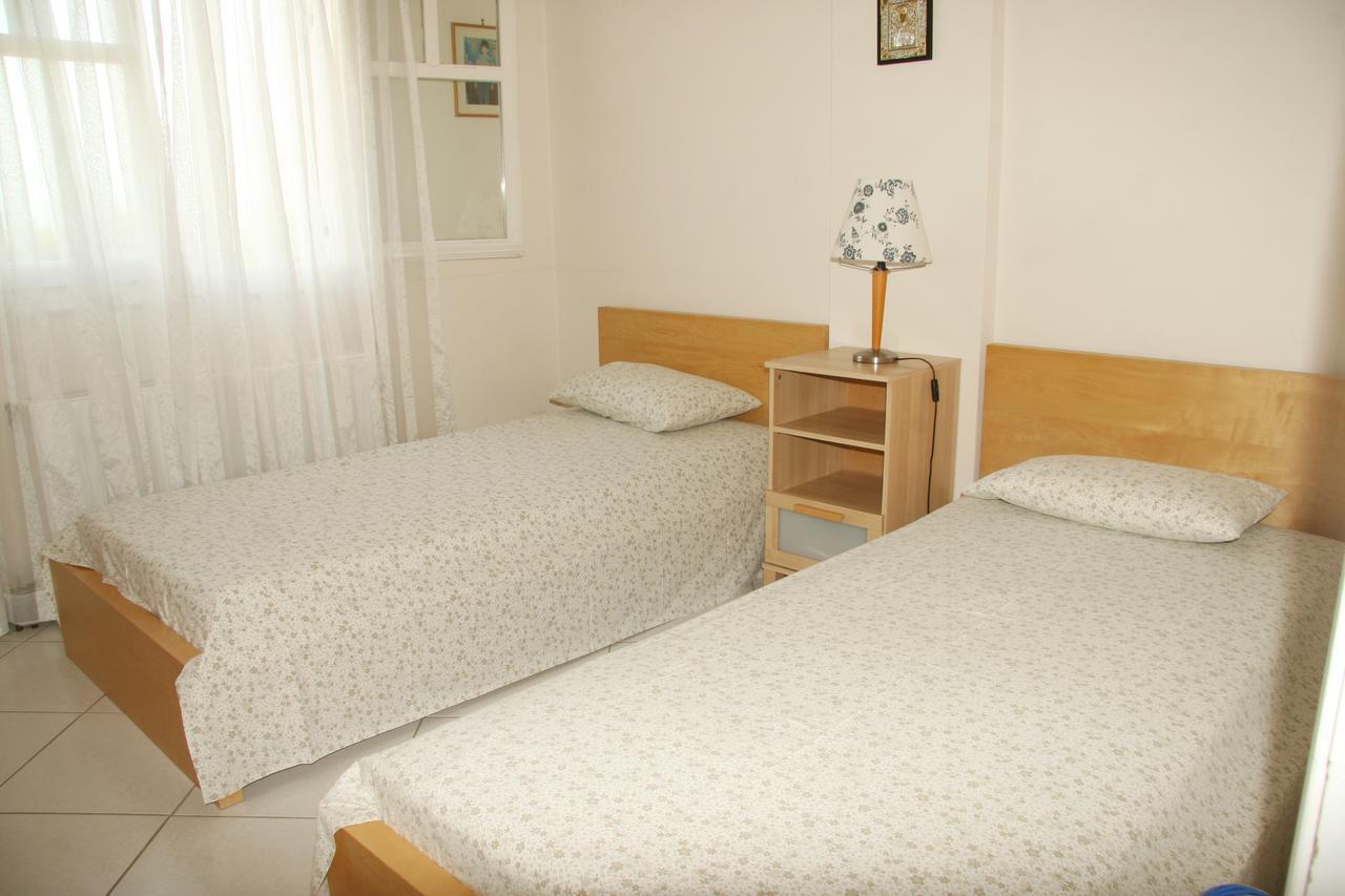 Villa Vlichos Amarynthos Bagian luar foto